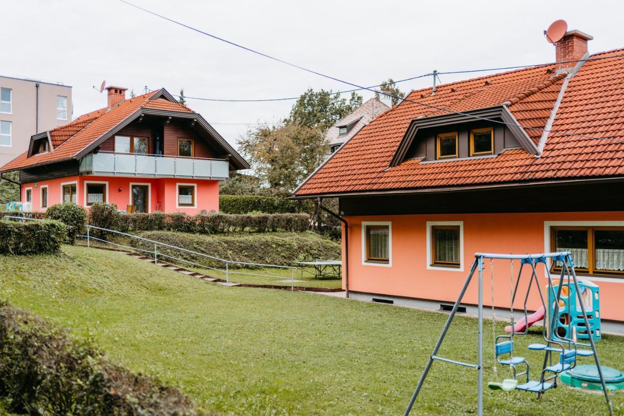 Ferienhaeuser Inge Und Seeblick Oberaichwald  エクステリア 写真