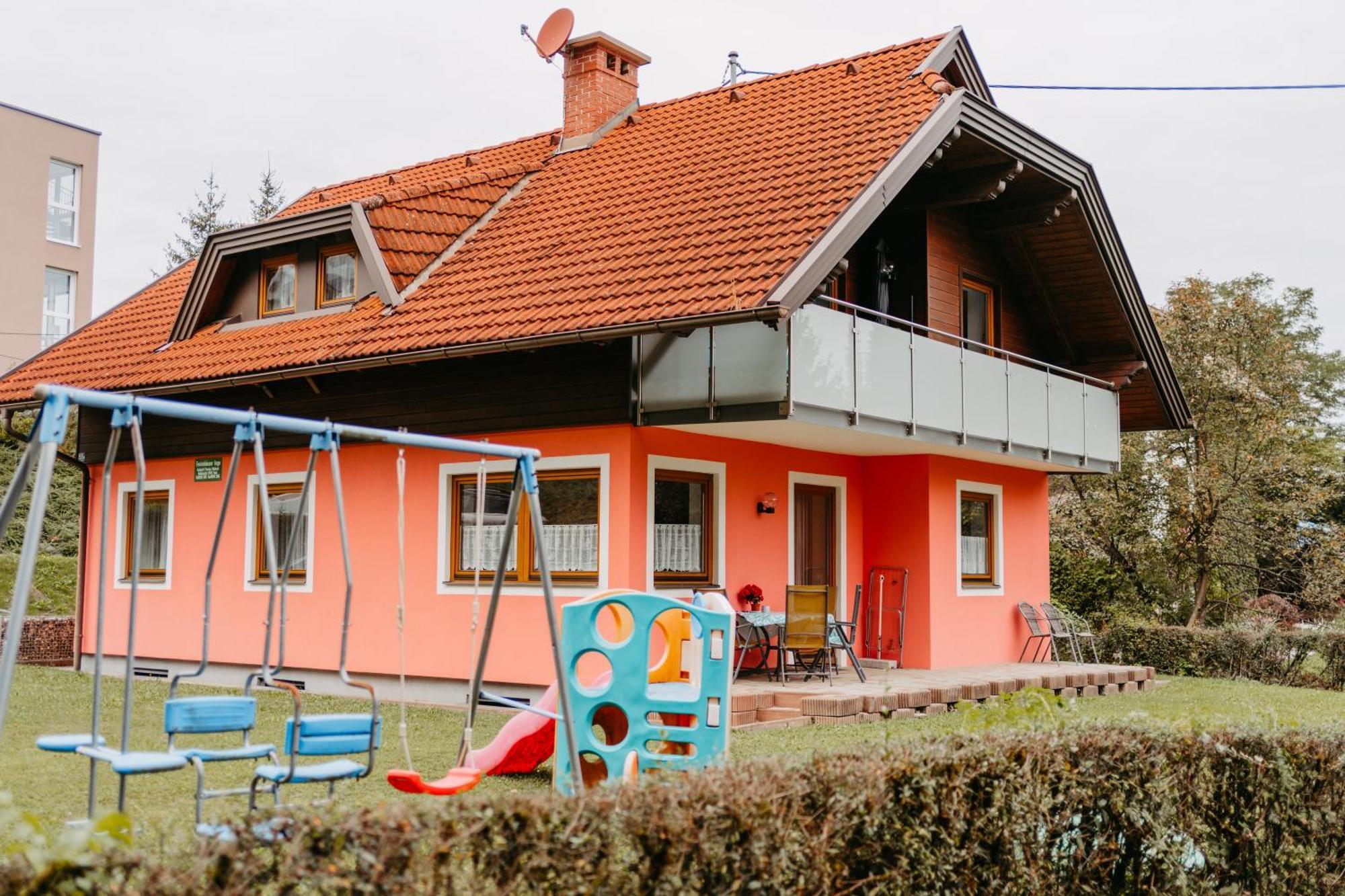 Ferienhaeuser Inge Und Seeblick Oberaichwald  エクステリア 写真